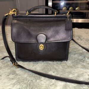 Vintage COACH Willis Bag Black Leather Crossbody Purse 9927 Brass Hardware